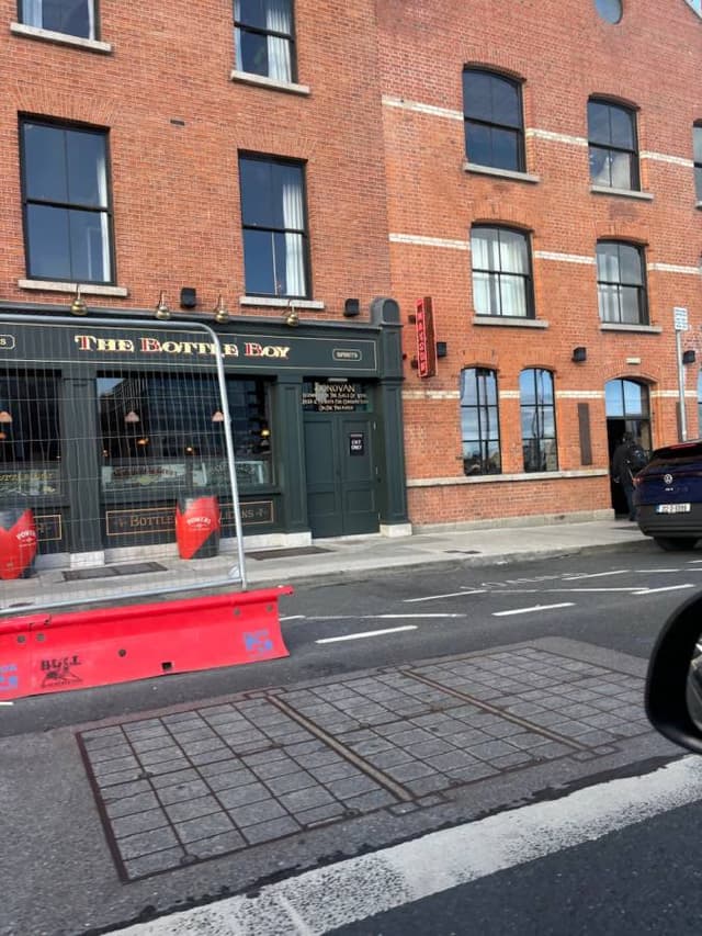 Photo 9 by Ethan R. about renting a Peugeot 108 in Dublin (9/12/24)