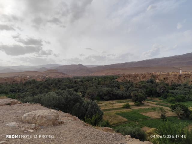 Photo 4 par Youssef D. sur la location d'un Renault Clio à l’aéroport de Ouarzazate (11/06/25)