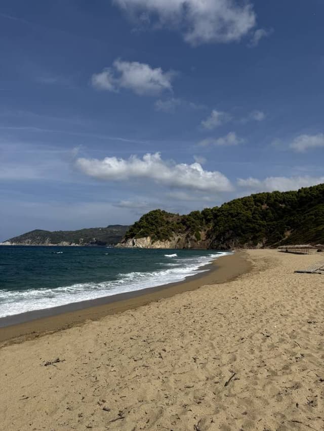 Photo 3 by Veselin P. about renting a Mitsubishi Space Star in Skiathos (10/6/25)