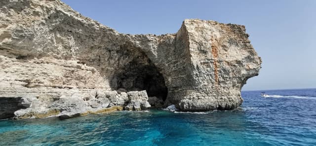 Photo 5 by Edward L. about hiring a Volkswagen Up at Malta Luqa Airport (05.08.23)