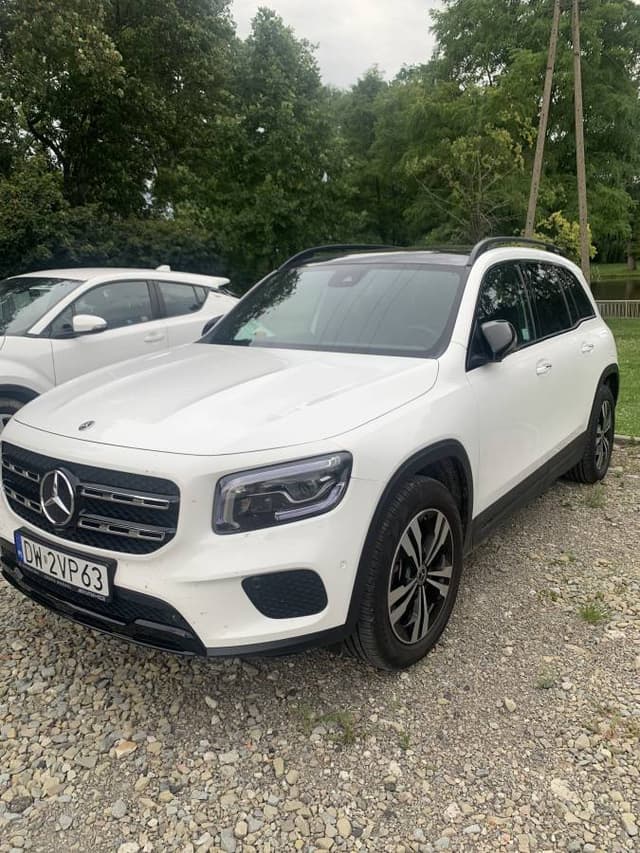 Photo 2 par Gregory P. sur la location d'un Audi Q5 à Cracovie (10/08/23)