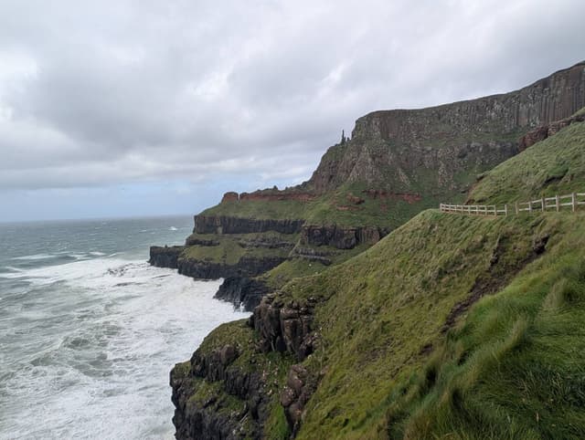 Photo 5 by YOSHIHIRO O. about renting a VW T-Roc in Dublin (8/10/25)