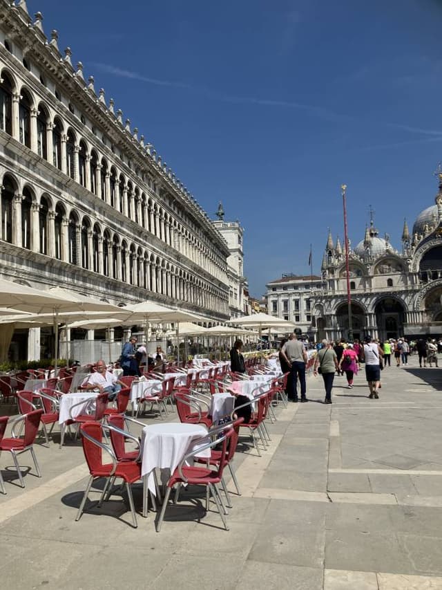 Bilde 7 av Anne-Helen N. om å leie en Ford Fiesta i Venezia (19.4.24)