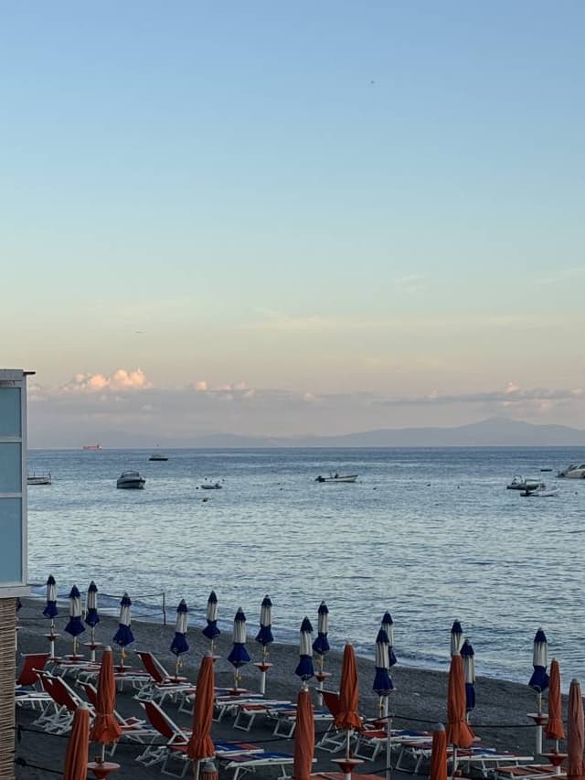 Photo 8 by Jane C. about renting a Peugeot 3008 at Naples Train Station (10/5/25)