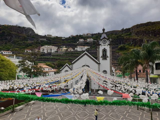 Photo 9 by MIHAI F. about renting a Renault Clio in Funchal (Downtown) (9/4/22)