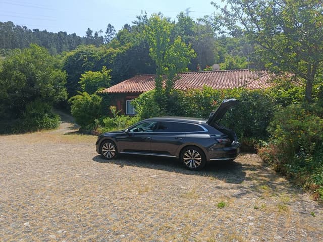 Photo by Richard E. about renting a Volvo V60 at Porto Airport (6/18/25)