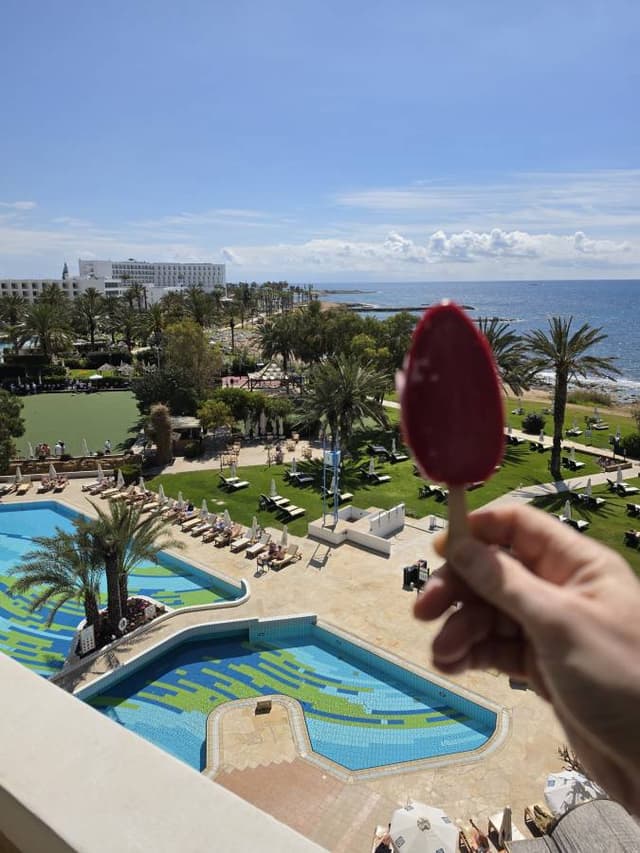 Photo 6 by Martin R. (3/28/26)