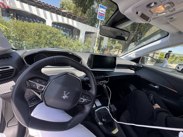 Foto 2 von Selin S. über die Anmietung eines Seat Ibiza in Porto (6.6.25)