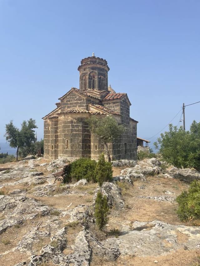 Photo 9 by colin D. about hiring a Volkswagen Polo in Greece (28/07/26)