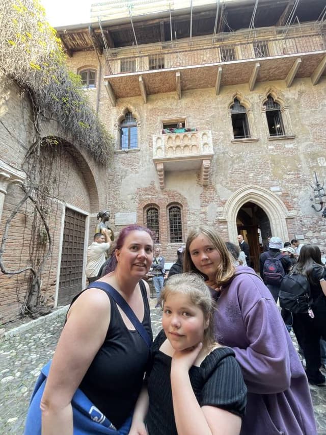 Photo 6 by Jay L. about hiring a Fiat 500X in Verona (06.04.25)