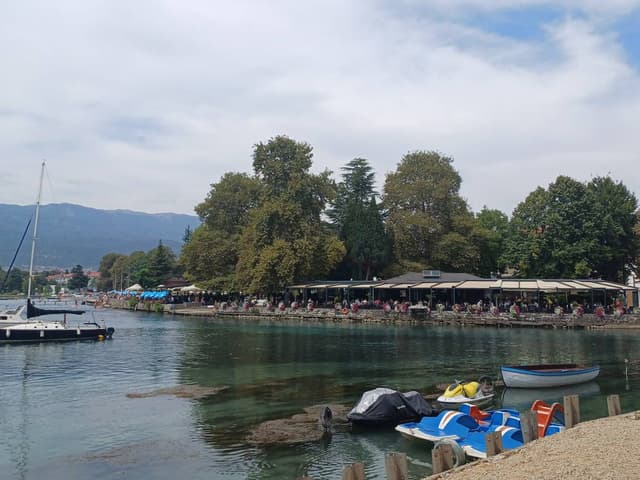 Photo 3 by Liina N. about renting a Volkswagen Polo in Skopje (8/26/24)