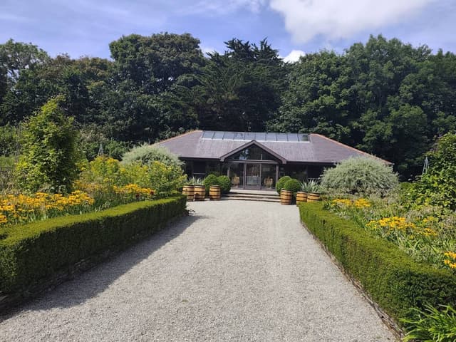 Photo 7 by John K. about hiring a VW T-Roc in Cork (11/08/26)