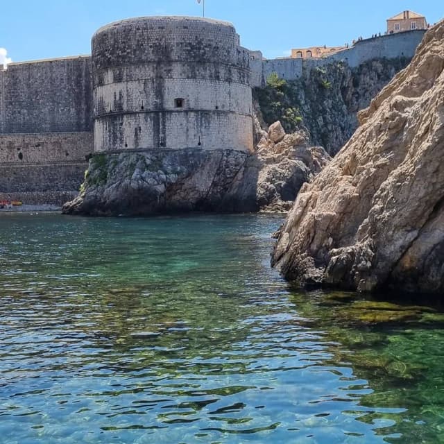 Foto 2 van Denise V. over het huren van een Volkswagen Polo op Zadar luchthaven (19-6-23)