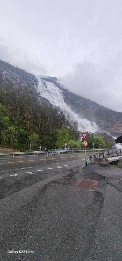 Photo 3 by Madina U. about renting a Suzuki S-Cross at Oslo Airport (5/9/24)