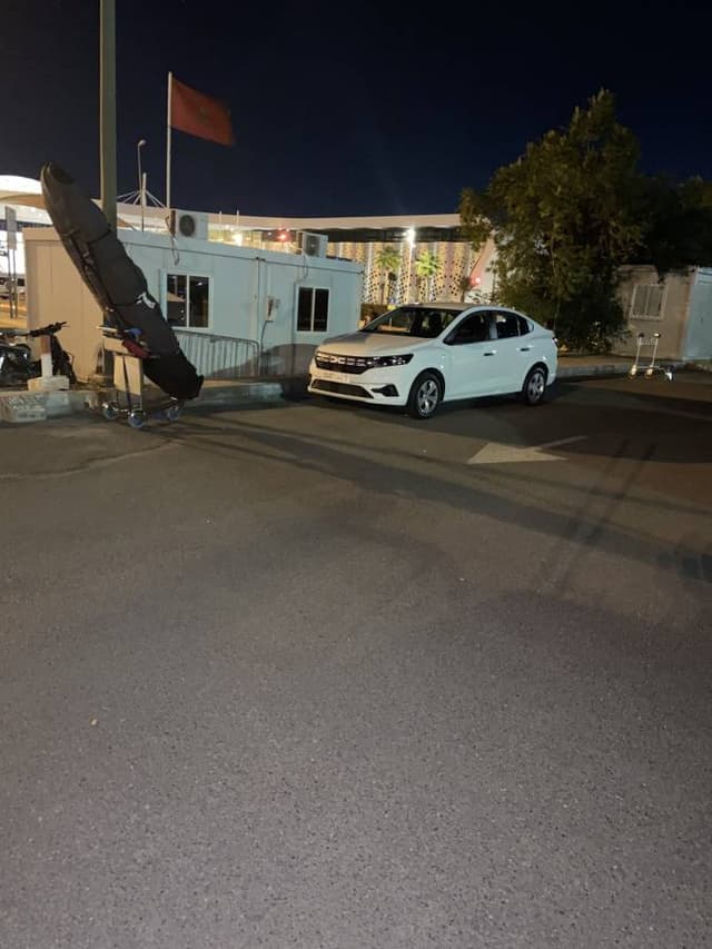 Photo 2 par Mohamed amine M. sur la location d'un Dacia Logan à Marrakech (08/03/25)