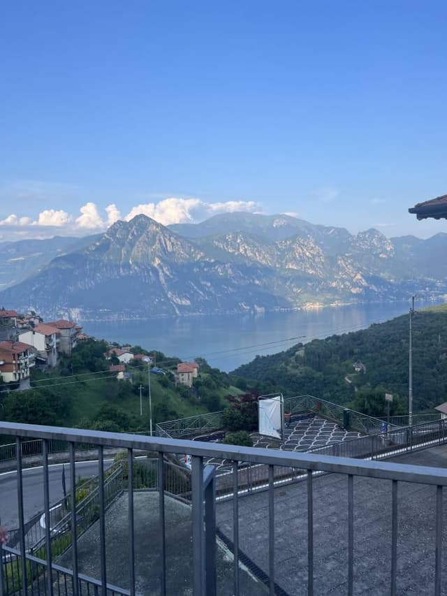 Billede 5 af Nazanin B. om at leje en Jeep Compass i Bergamo (6/30/24)