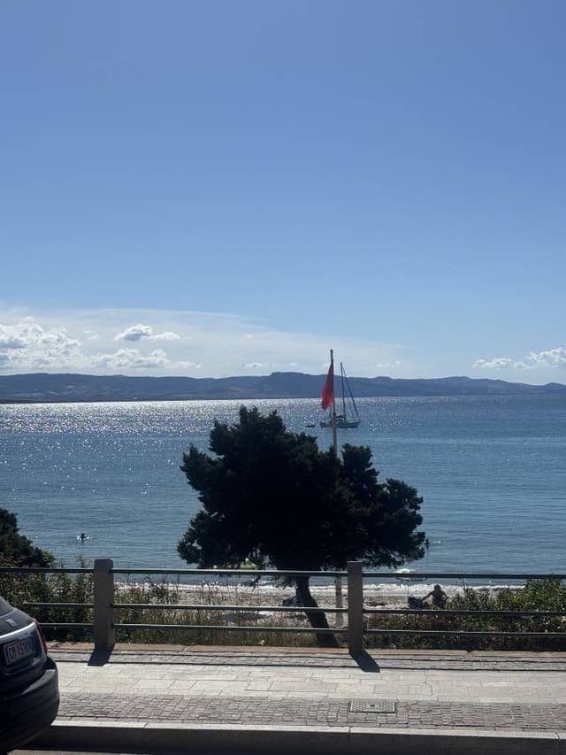 Photo 4 by Anton Z. about renting a Volkswagen Polo in Alghero (10/5/25)