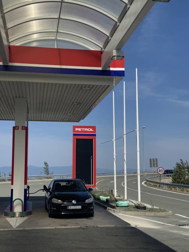 Photo by Mikhail P. about renting a Volkswagen Golf in Zadar (7/15/25)