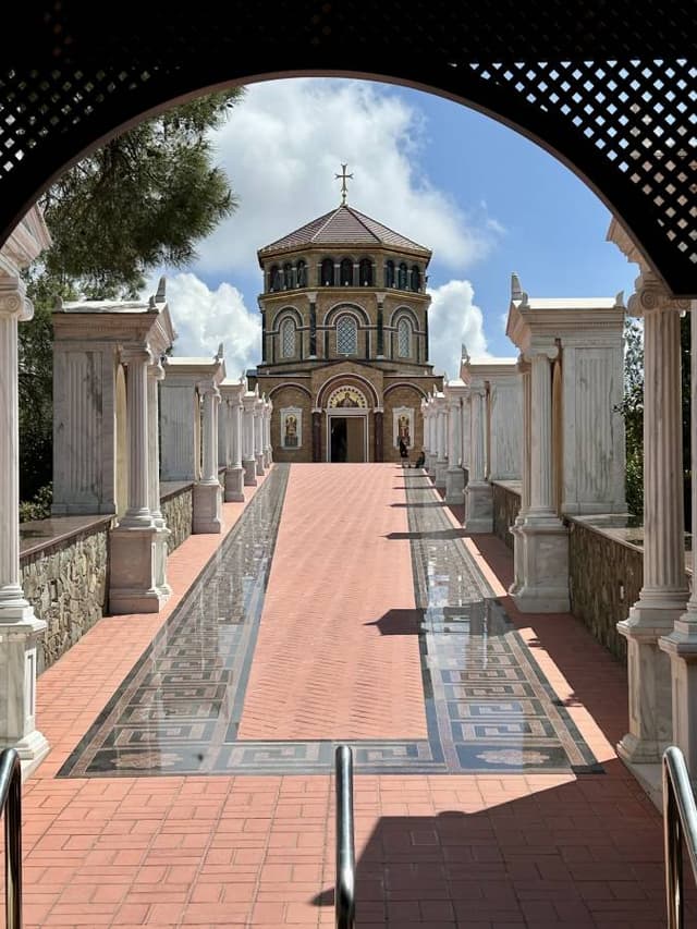 Photo 4 by paul D. about hiring a Volkswagen Up in Cyprus (03/05/25)