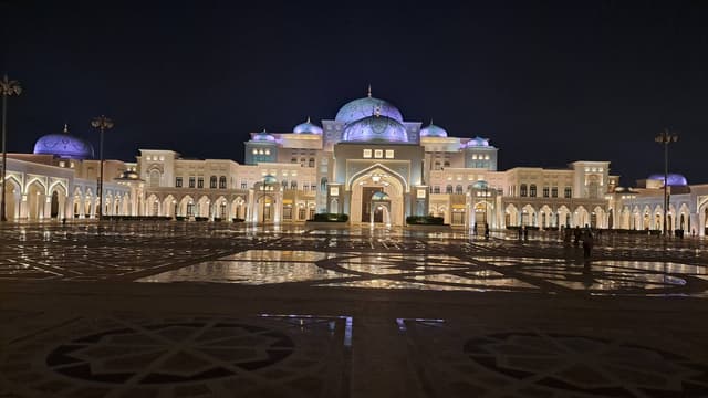 Photo 9 by SARA SARIT F. about renting a Nissan Sunny in the United Arab Emirates (9/23/23)