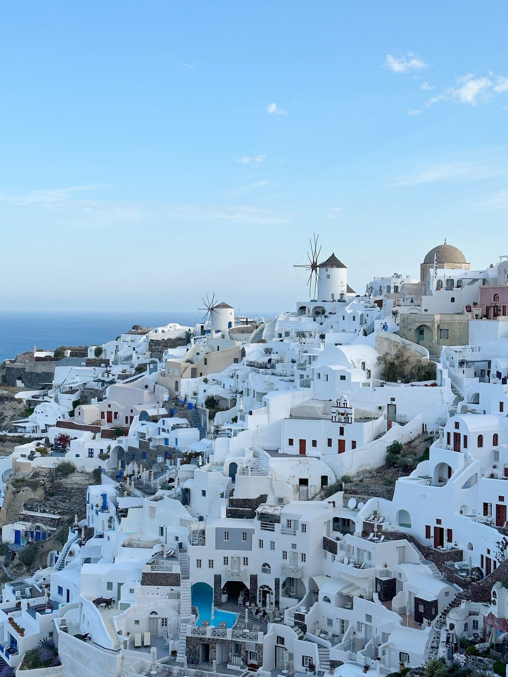 Μια όμορφη θέα της Σαντορίνης